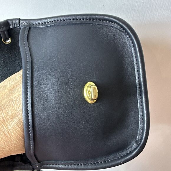 Vintage Coach Everett Crossbody Bag 9934 Navy USA 2000 Hang Tag Included - Picture 8 of 16